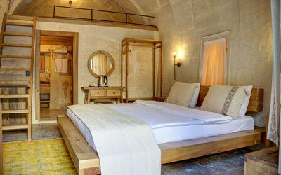 Alfa Cave · 4