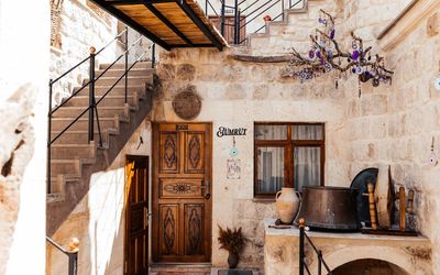 Bayarcavesuites · 3