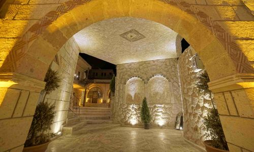 turkiye/nevsehir/kapadokya/cappadocia-caves-hotel_538f3e13.jpg