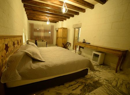turkiye/nevsehir/kapadokya/crassus-cave-hotel_5270bdb7.jpg