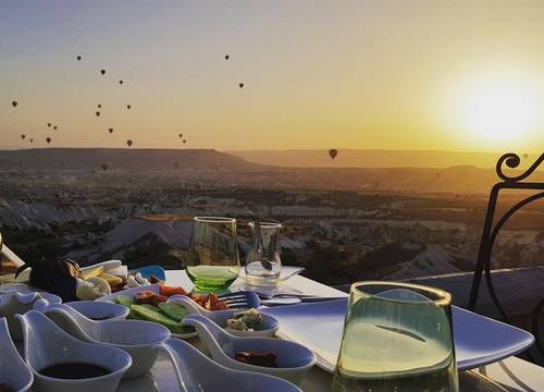 turkiye/nevsehir/kapadokya/eyes-of-cappadocia-3433d7a8.jpg