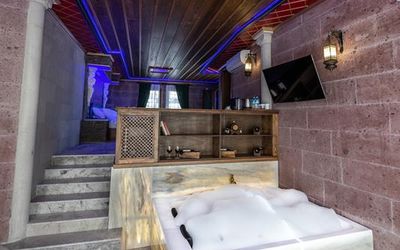 Foremanson Cave Hotel · 5