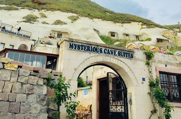 turkiye/nevsehir/kapadokya/mysterious-cave-suites-b8aaea28.png
