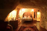 Deluxe Cave Room