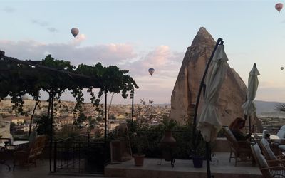 Elite Cave Suites · 2