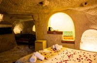 King Cave Suite