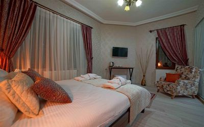 Pigeon Valley Hotel · 3