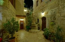 turkiye/nevsehir/urgup/cappadocia-castle-cave_0a033e76.jpg