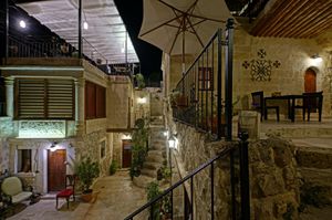 turkiye/nevsehir/urgup/cappadocia-castle-cave_29e223f8.jpg