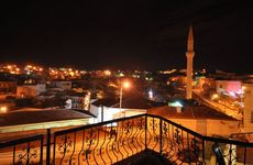 turkiye/nevsehir/urgup/cappadocia-history-cave-hotel-667483.jpg