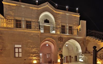 Fosil Cave House · 4