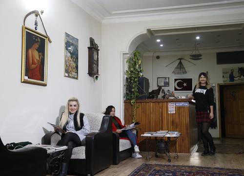 turkiye/nevsehir/urgup/hotel-s-crazy-horse_c0830566.jpg