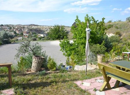 turkiye/nevsehir/urgup/kapadokya-karsi-bag-camping-1246075967.JPG