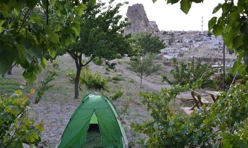 turkiye/nevsehir/urgup/kapadokya-karsi-bag-camping-1878102344.JPG