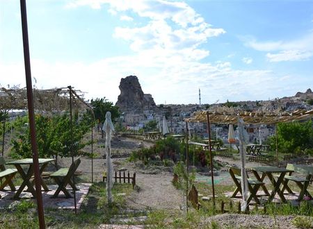 turkiye/nevsehir/urgup/kapadokya-karsi-bag-camping-809735325.JPG
