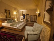 Royal Cave Suites