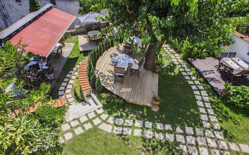 Karlibel Ikizevlerhotel · 1