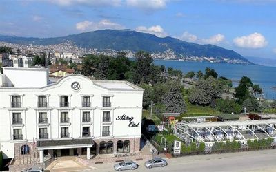 Aktuğ Elegance Hotel · 3
