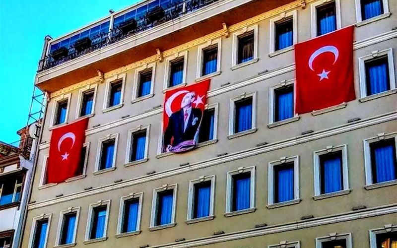 Karlıbel Atlıhan Hotel · 1