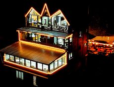 Deluxe Bungalov