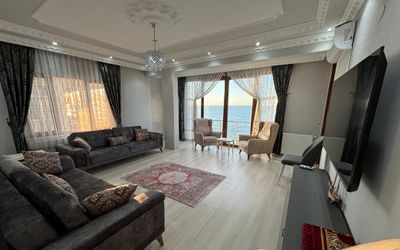 Seafront Apartment · 3