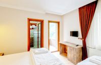 Zimmer mit Terrasse - Bergblick