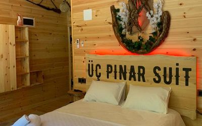 Uc Pinar Suit Bungalow Restoran · 4