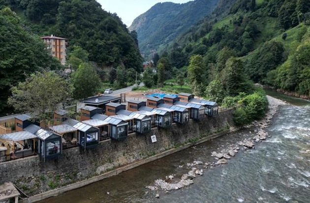 turkiye/rize/camlihemsin/river-side-tinyhouse_1272a153.jpg