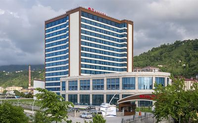 Ramada Plaza By Wyndham Rize · 3