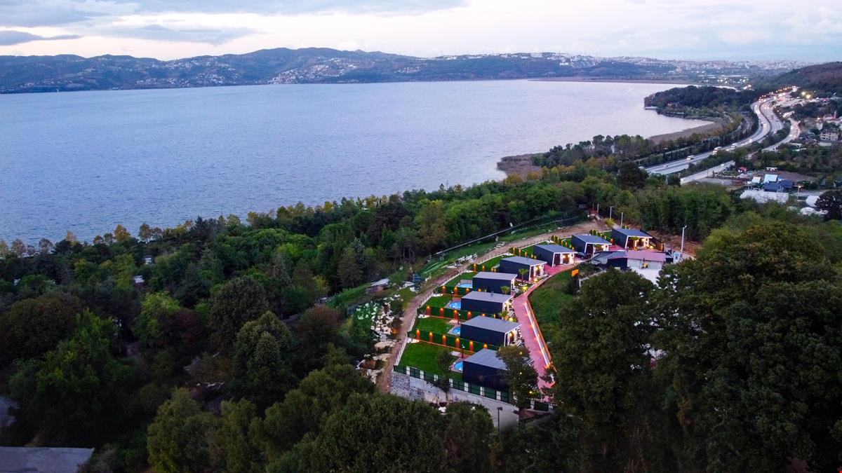 Lake Look Sapanca