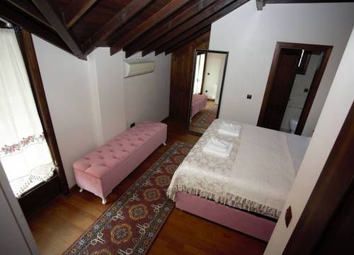 turkiye/sakarya/sapanca/r_villa_ozdilek_sapanca2028817c286dbb40b68eeafaccea5bcba0.jpg