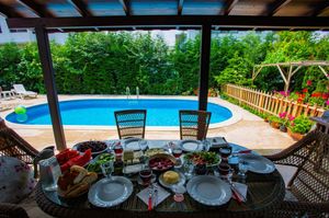 turkiye/sakarya/sapanca/r_villa_ozdilek_sapanca48583e47f6e0114c798fbfc6575c7c4444.jpg
