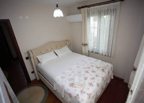 turkiye/sakarya/sapanca/r_villa_ozdilek_sapanca53c0ee4643bb548e987471b8fa18d87bb.jpg