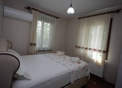 turkiye/sakarya/sapanca/r_villa_ozdilek_sapanca7b0b1393dbaca4d239613115035de29bb.jpg