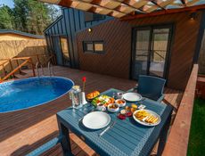 Isıtmalı Özel Havuzlu Bungalov