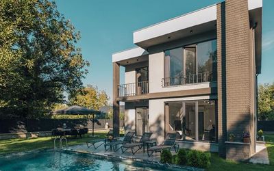 Villa Gray · 4