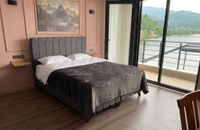 Standart Oda Nehi̇r Manzaralı