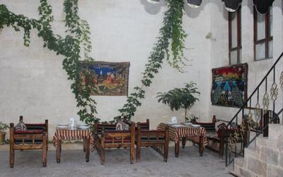 Ur Edessa Konukevi · 5