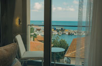 Family Room - Sea View