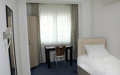 Önem Otel Pansiyon · 5