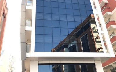 Endglory Hotel · 4
