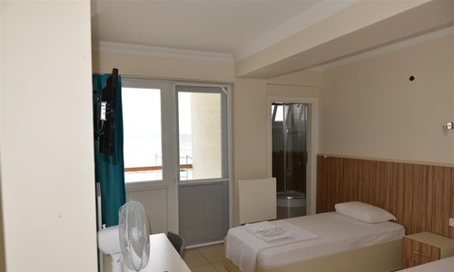 turkiye/tekirdag/marmaraereglisi/mavi-cati-hotel-411881e7.png