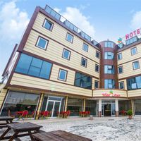 Arsen Hotel
