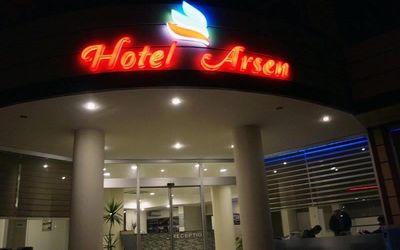 Arsen Hotel · 3