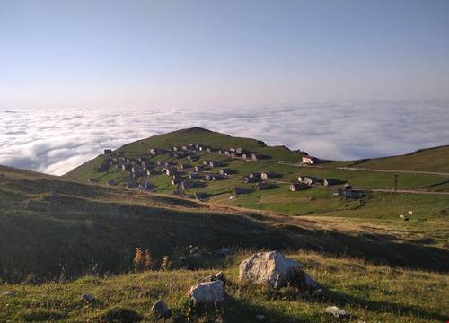 turkiye/trabzon/caykara/karester-yaylasi-migroras-otel-restaurant_810df6f9.jpg