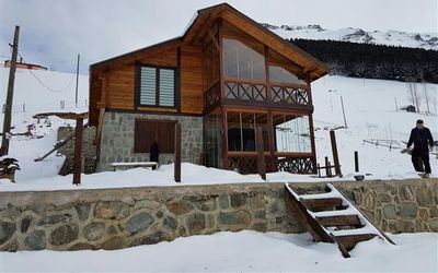 Azra Dağ Evi · 2
