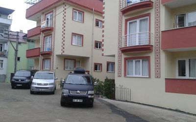 Menekşe Apart · 3