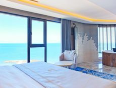 Deluxe Suit Jakuzili Deniz Manzaralı Oda