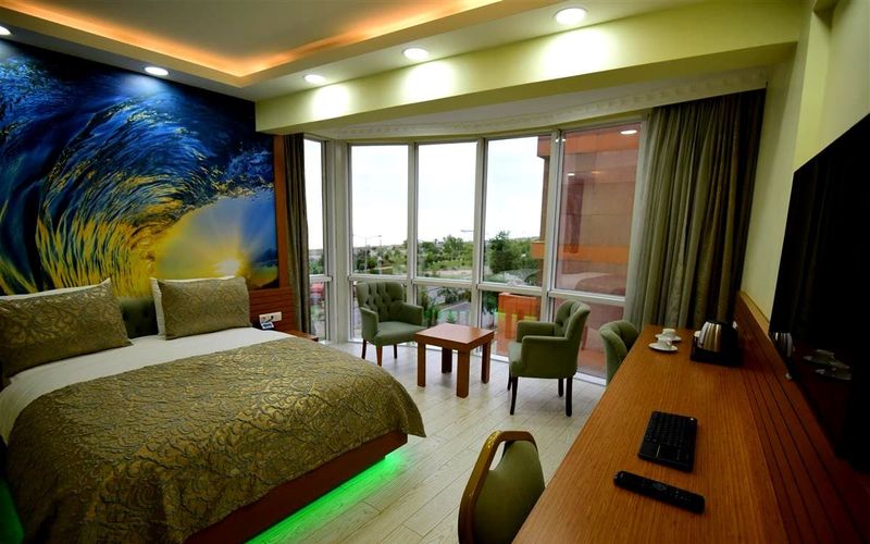 Kuantum Suit Otel · 1