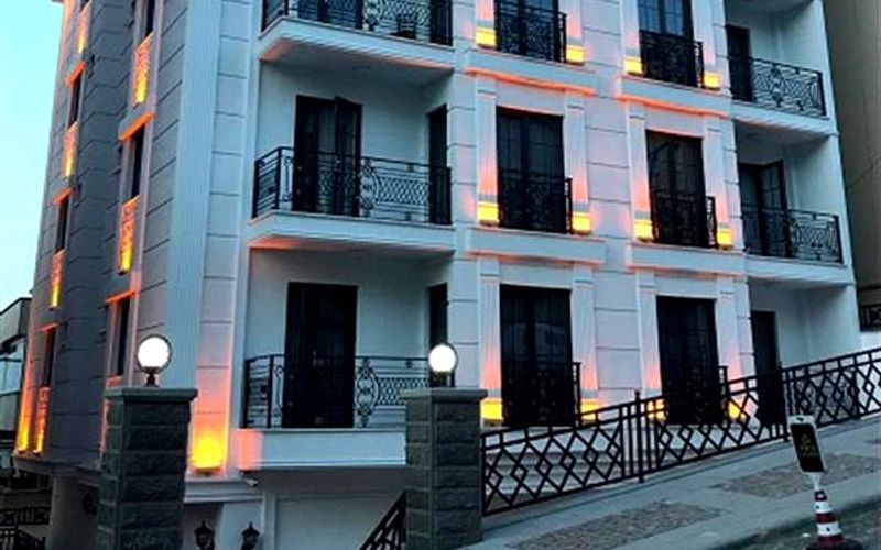 White Golden Suite Hotel · 1